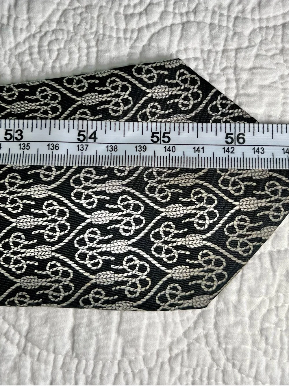 Vintage Hermes Silk Tie 694 OA Black White Equestrian Rope Knot Motif France